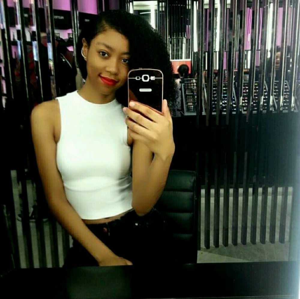 Meet your Posher, Miana